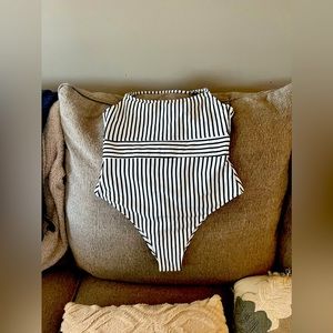 Size small women’s swimsuit